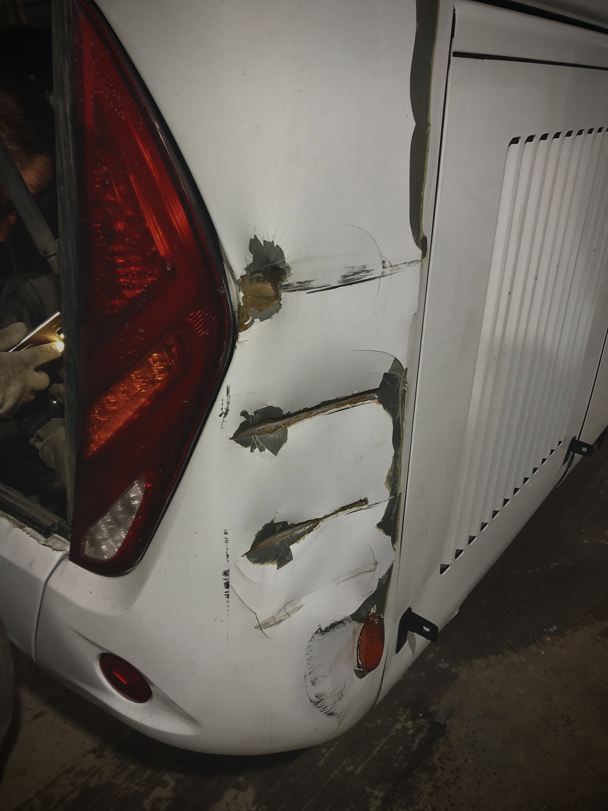 Замена элементов автобуса